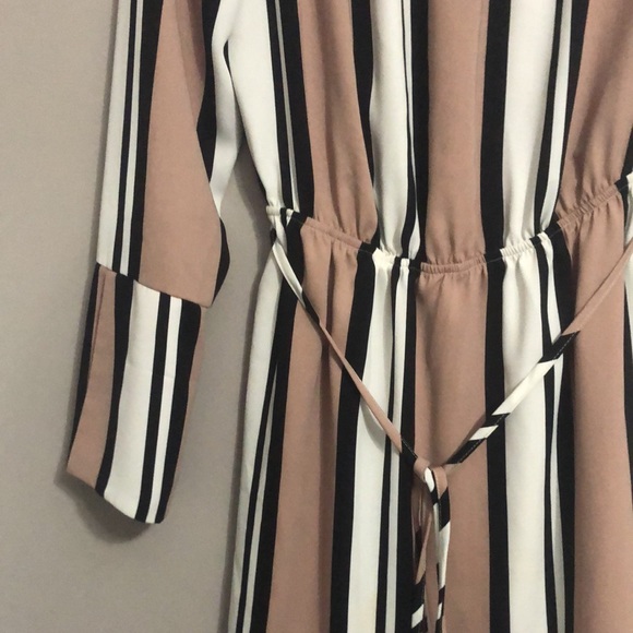 Long sleeve off the shoulder dress - Picture 2 of 3